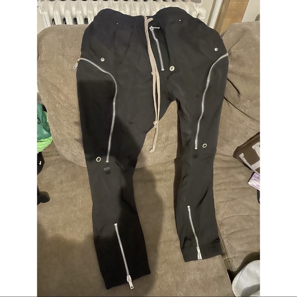 Zip-Up Pocket Drawstring Pants - Picture 3 of 4